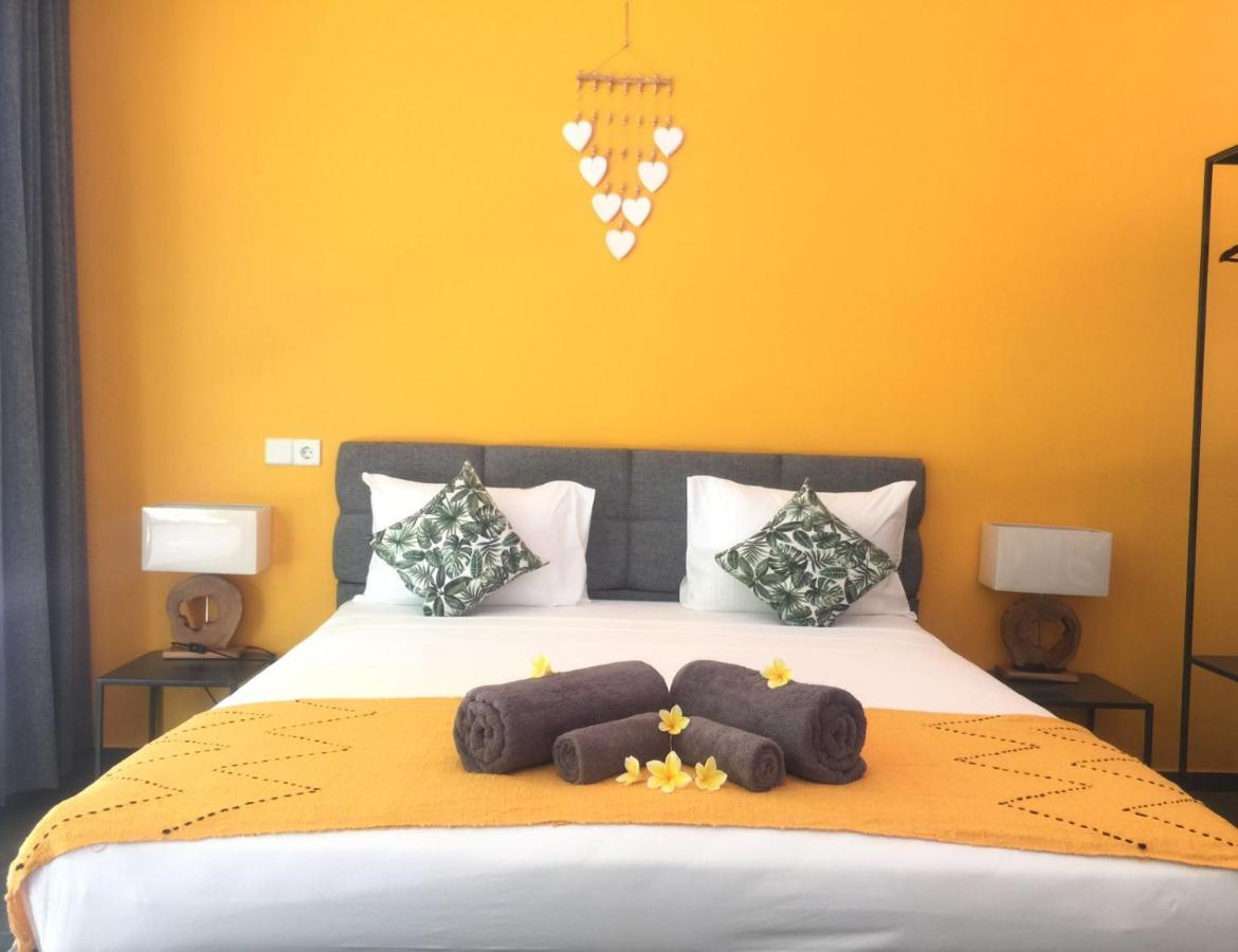 Le Chien Rouge Hotel Lovina Kültér fotó