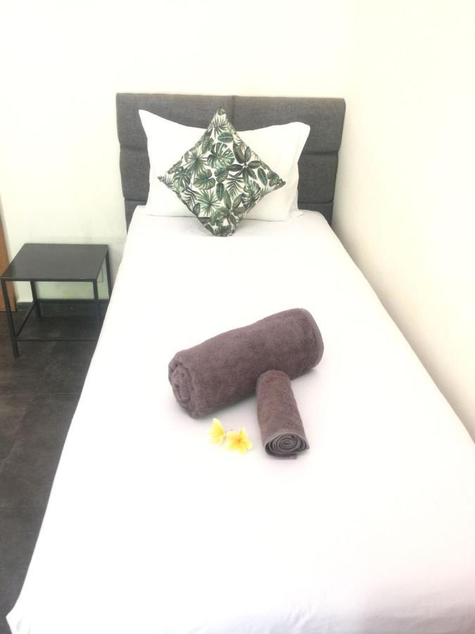 Le Chien Rouge Hotel Lovina Kültér fotó